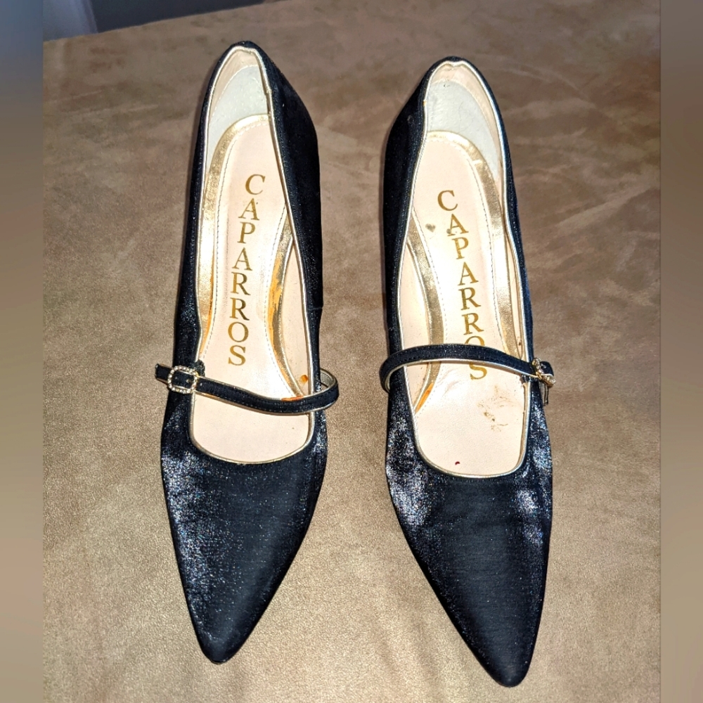 Caparros Women's Shiny Heels